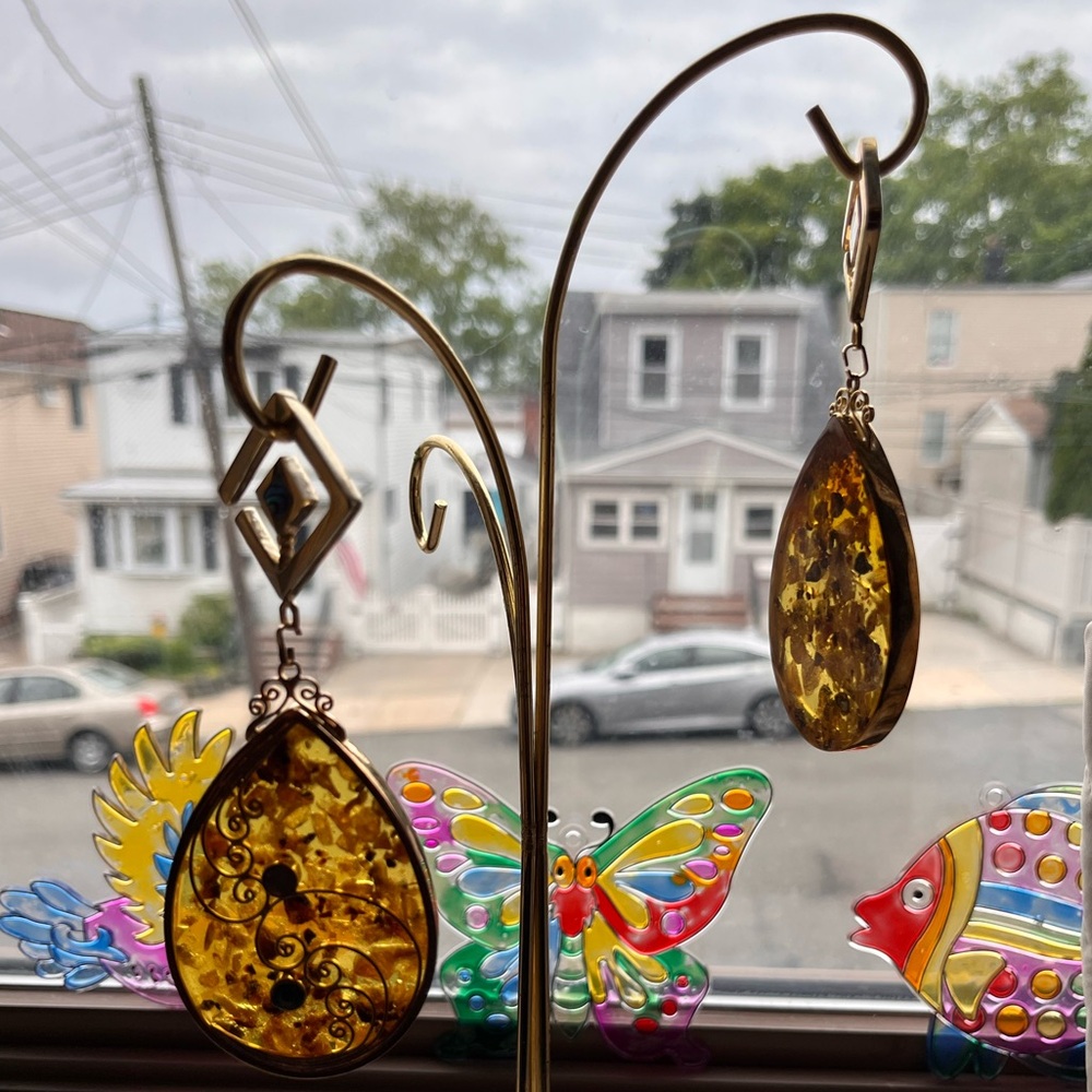 People’s Jewelry Hangers for Stretched Ears - Picture 7 of 15